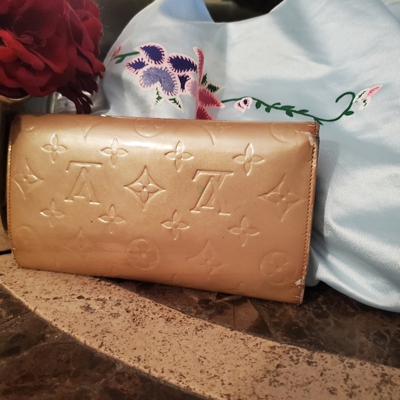 Louis Vuitton Porte Tresor Tan Noisette Monogram Vernis International Wallet - Picture 2 of 16